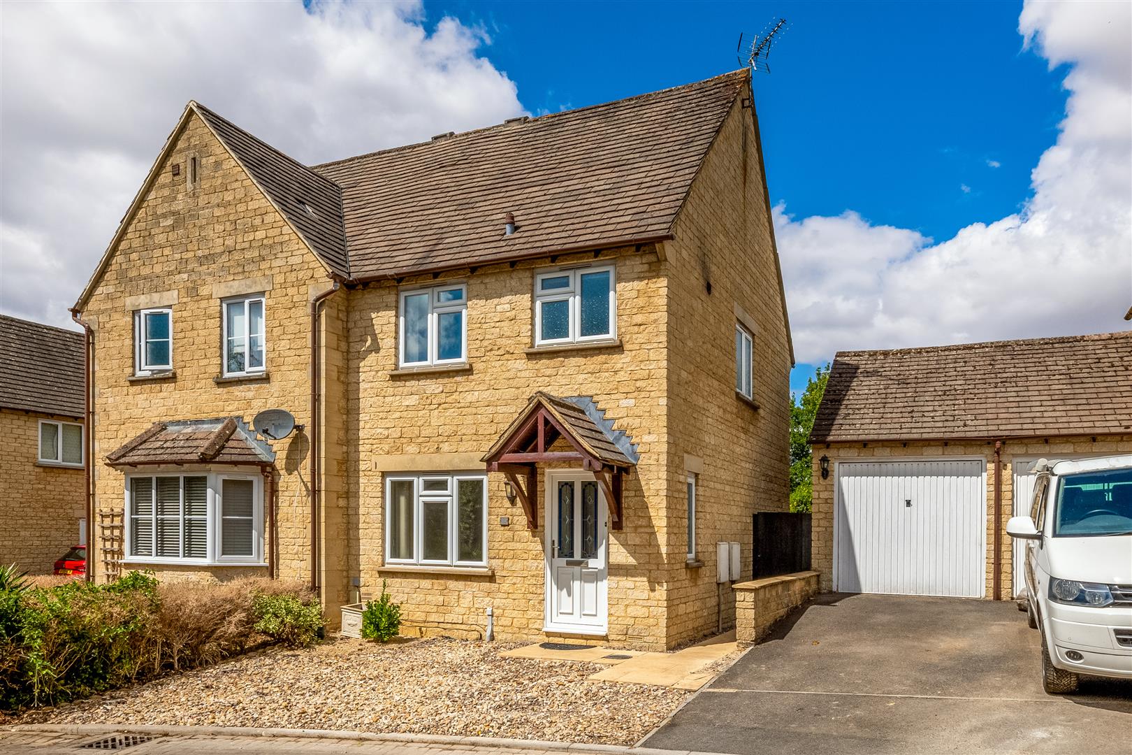 Ticknell Piece Road, Charlbury